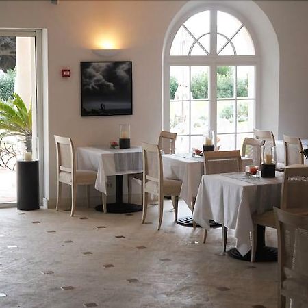 Hotel Villa Les Rosiers Grimaud Dış mekan fotoğraf
