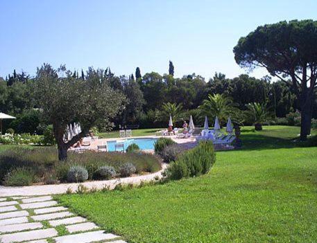 Hotel Villa Les Rosiers Grimaud Dış mekan fotoğraf
